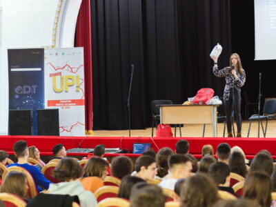 _DSC0102-opt-2048x1366